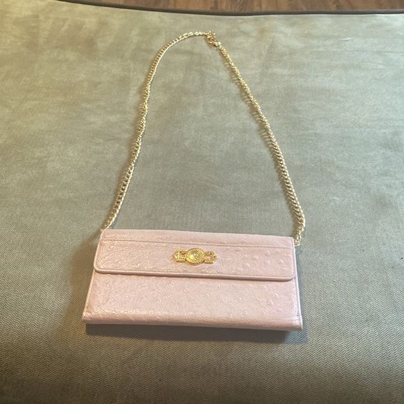 Wallet is great condition can put chain on to make crossbody - Picture 2 of 3